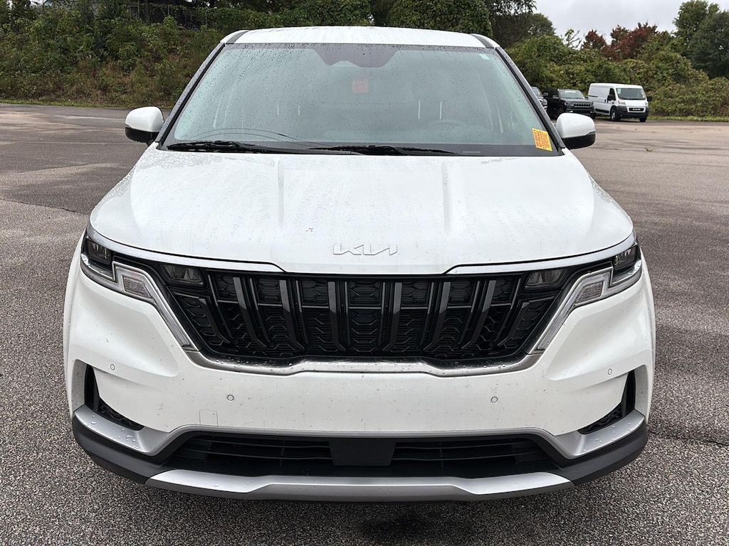 Used 2024 Kia Carnival EX Van