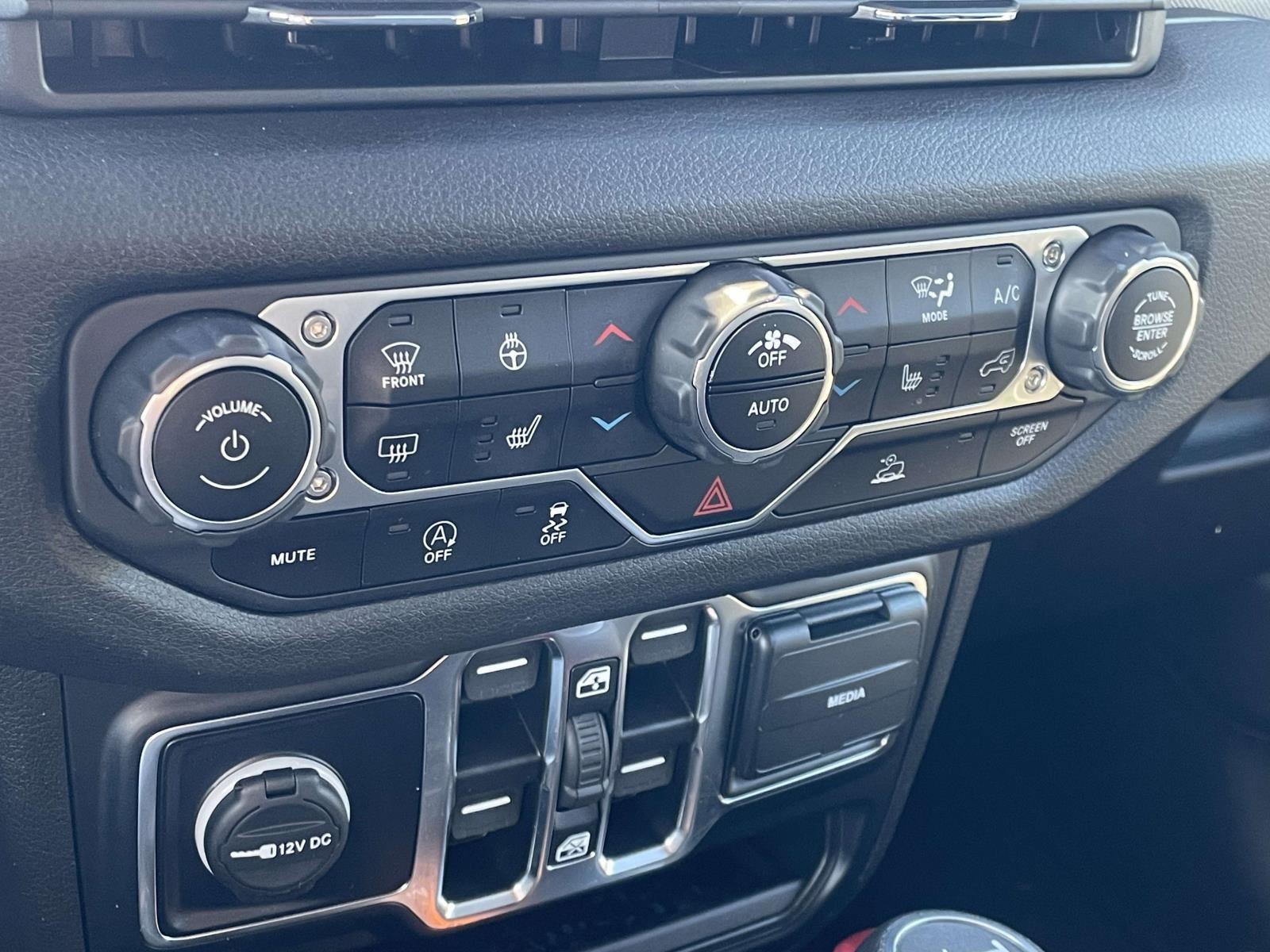 2024 Jeep Wrangler Sport S photo 4