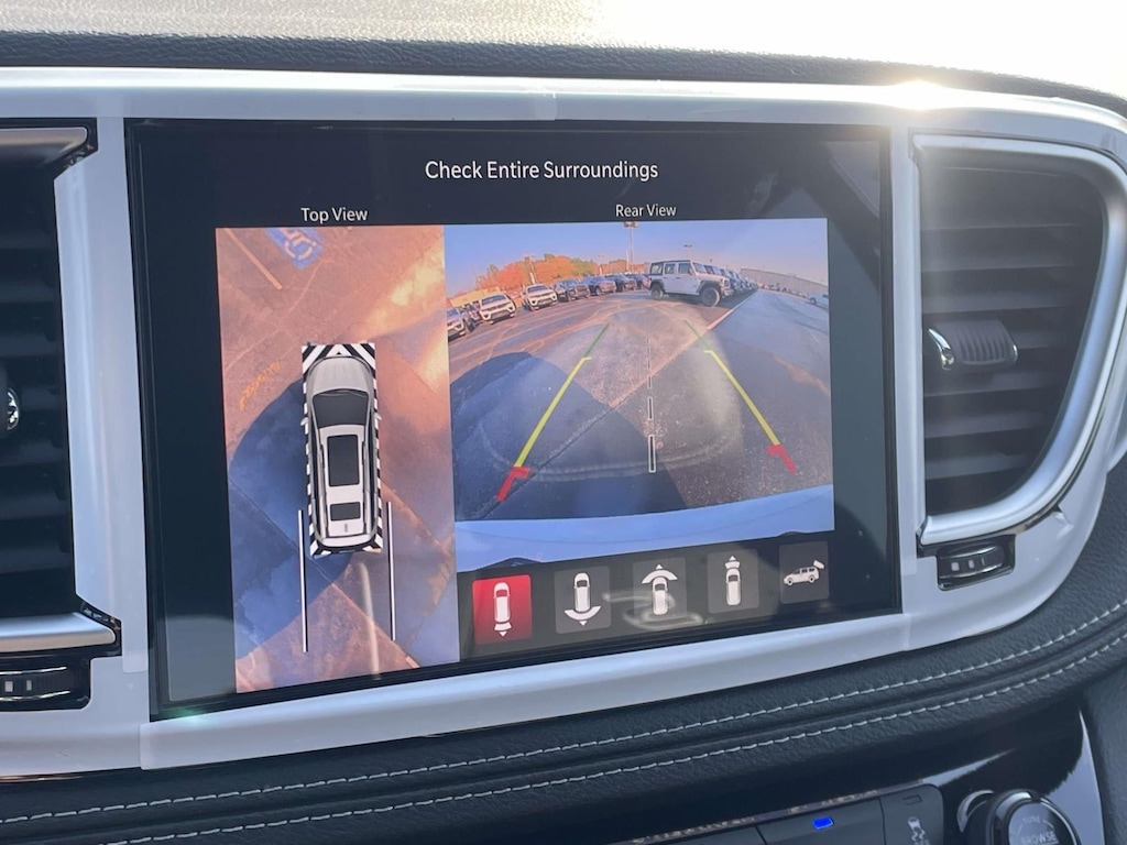 New 2026 Chrysler Pacifica LIMITED Passenger Van