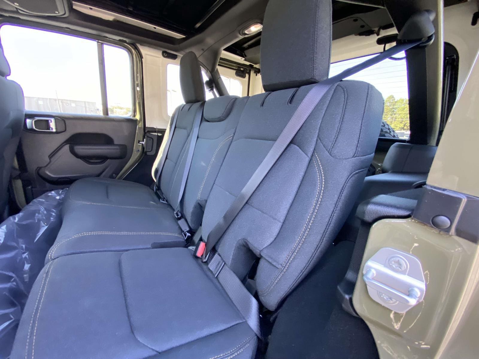 2026 Jeep Wrangler 4-Door Willys - Photo 11