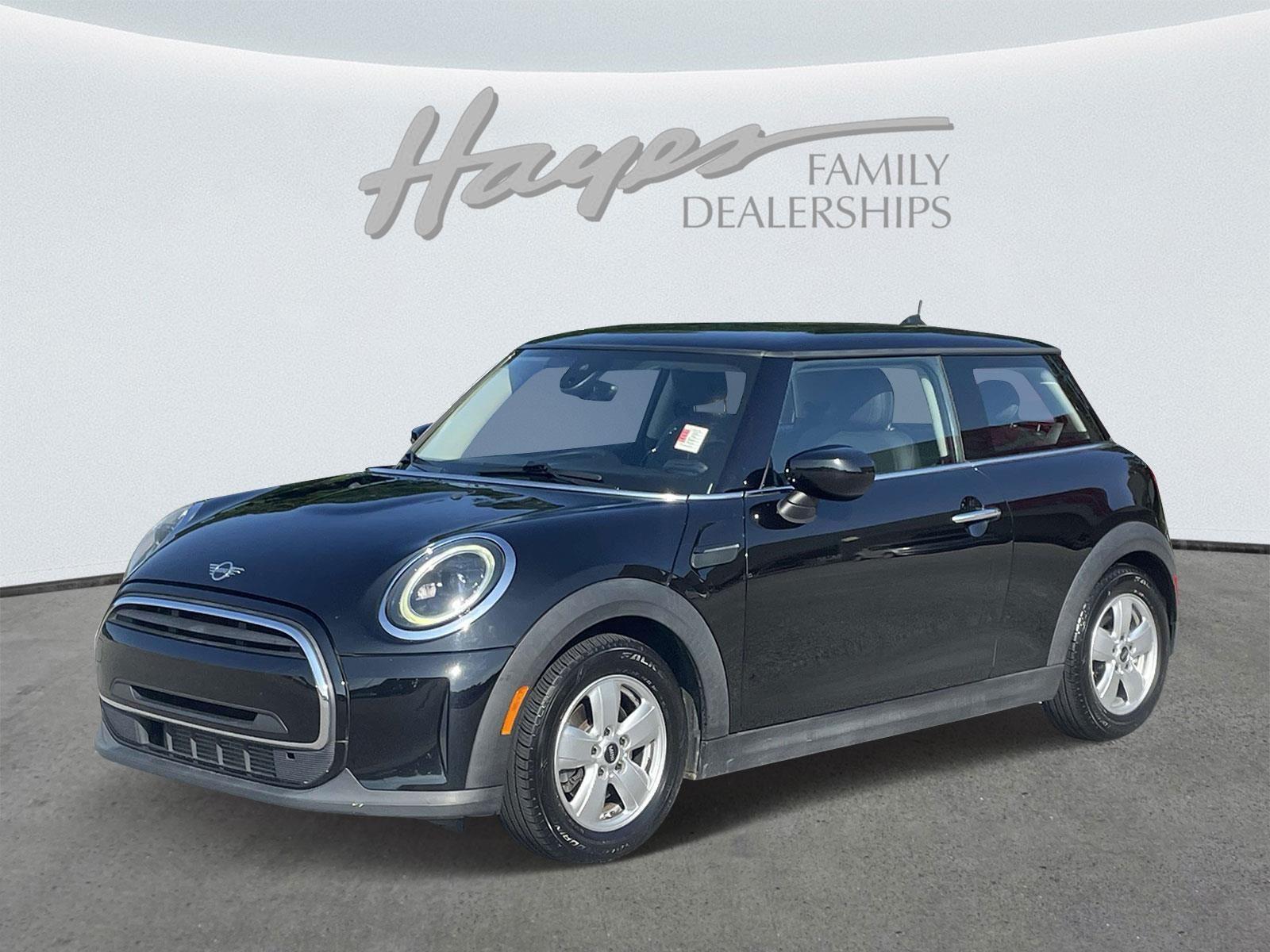 2022 MINI Hardtop 2 Door Oxford Edition's photo