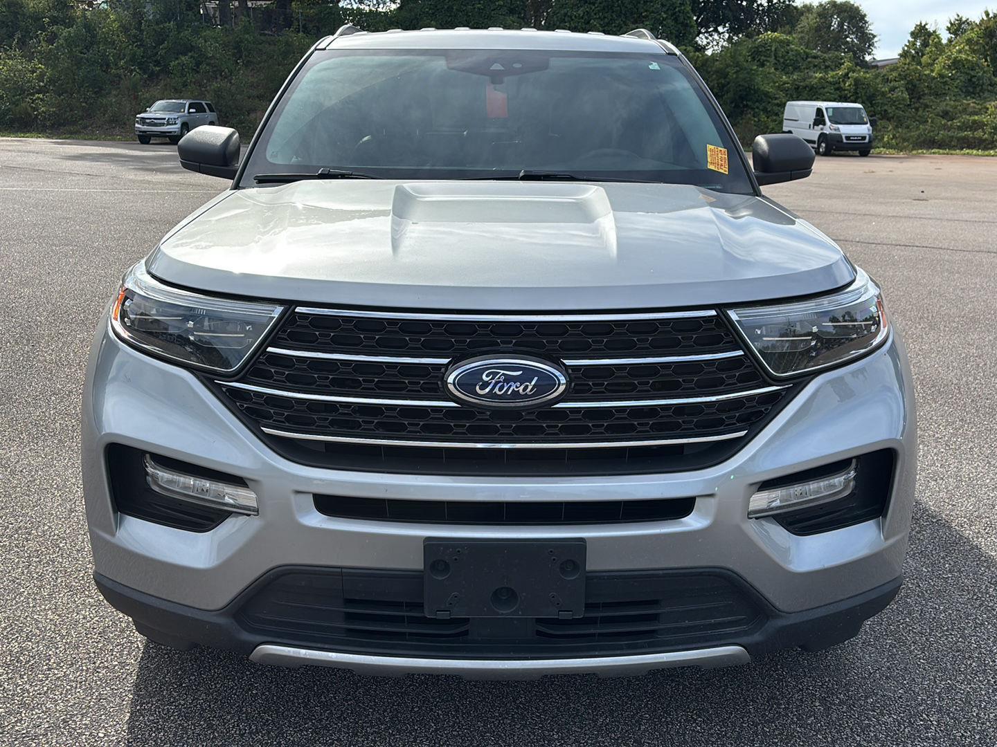 2021 Ford Explorer XLT photo 2