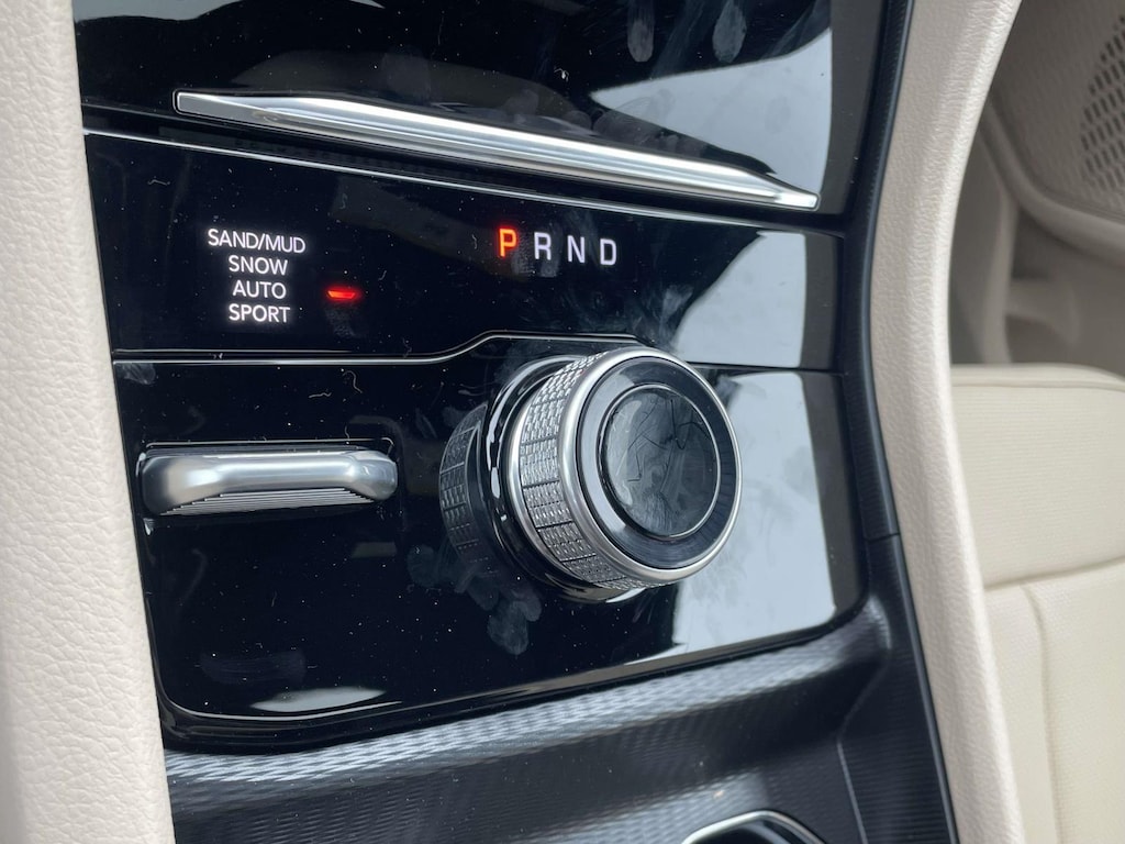 New 2025 Jeep Grand Cherokee L LIMITED 4X4 Sport Utility