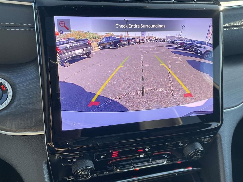 New 2025 Jeep Grand Cherokee L LIMITED 4X4 Sport Utility