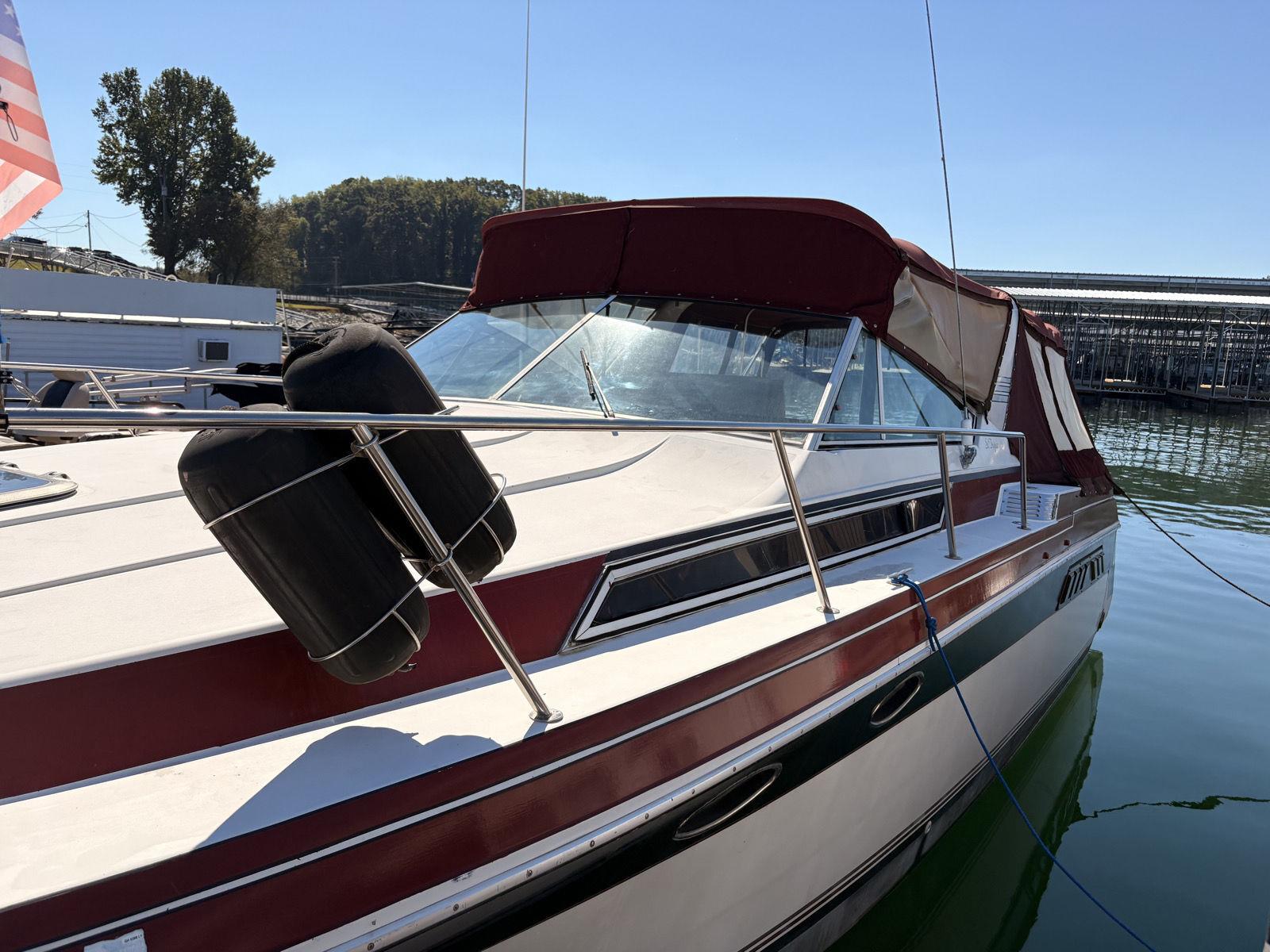 Used 1988 Wellcraft 3200 ST. Tropez CRUISER