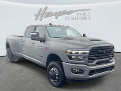 2026 Ram 3500 LARAMIE CREW CAB 4X4 8' BOX Pickup