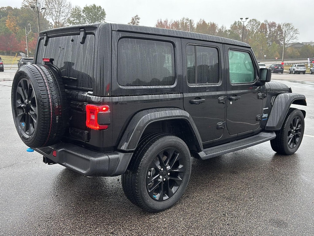 Used 2023 Jeep Wrangler 4xe Sahara SUV