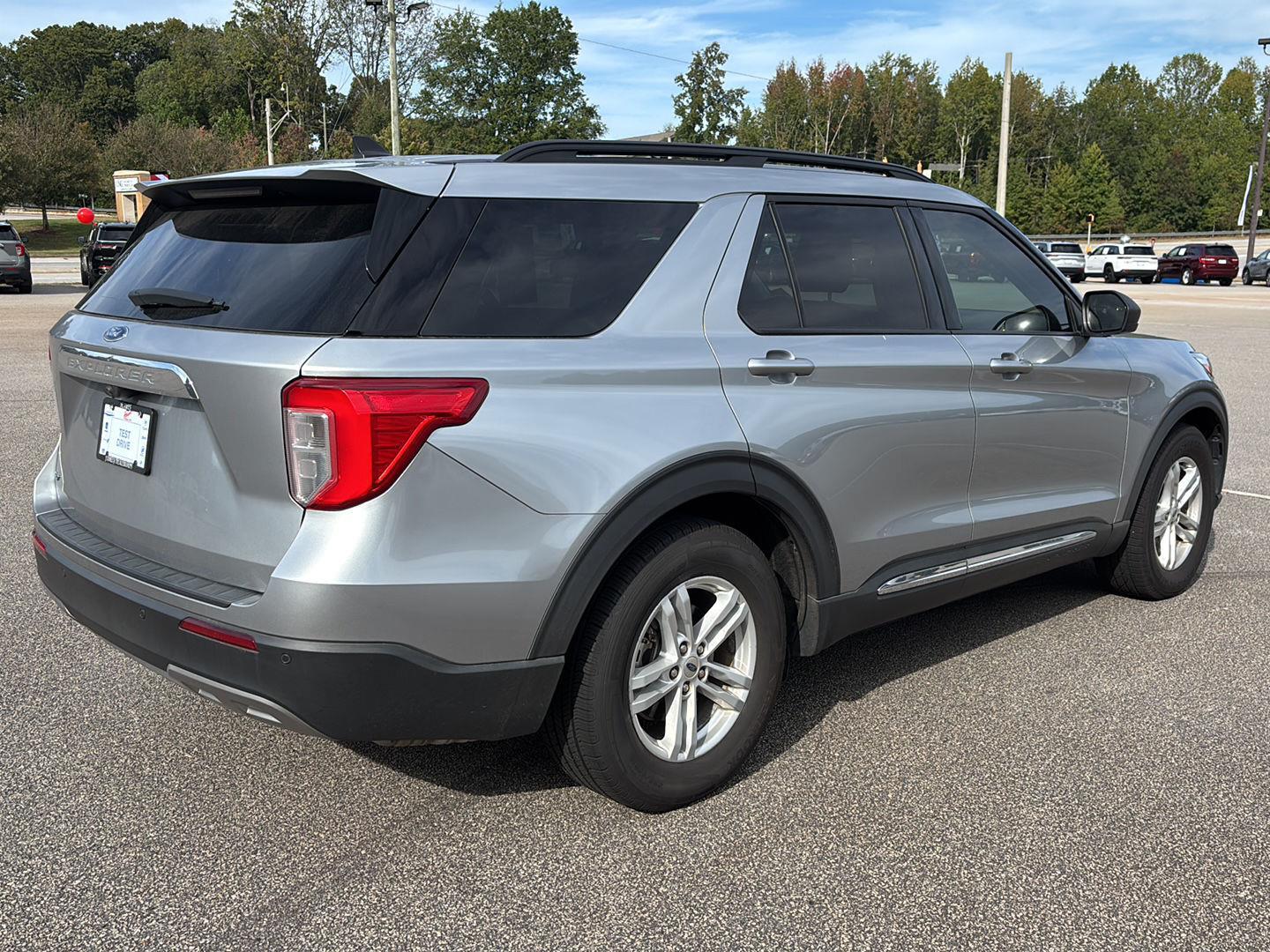 2021 Ford Explorer XLT photo 3