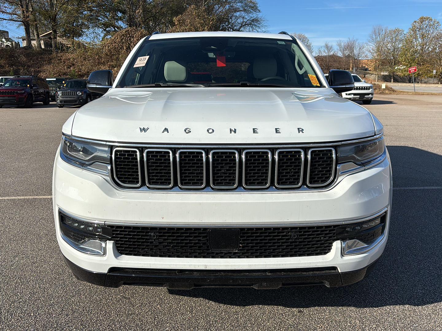 2024 Jeep Wagoneer Base photo 2