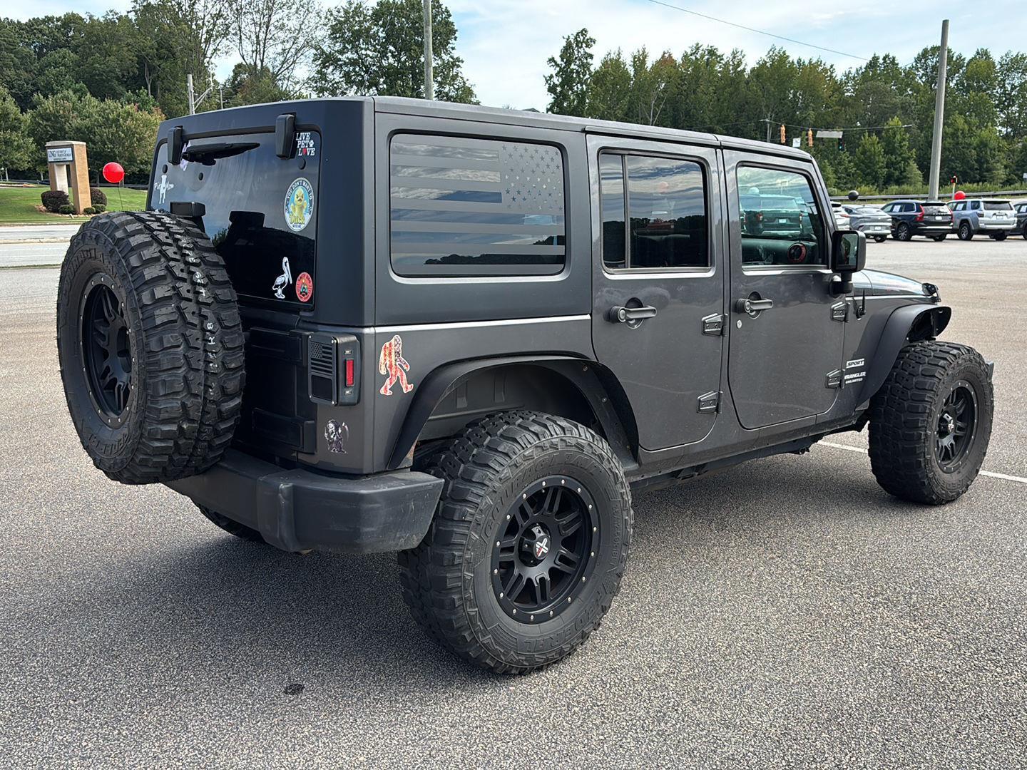 2017 Jeep Wrangler Unlimited Sport photo 3