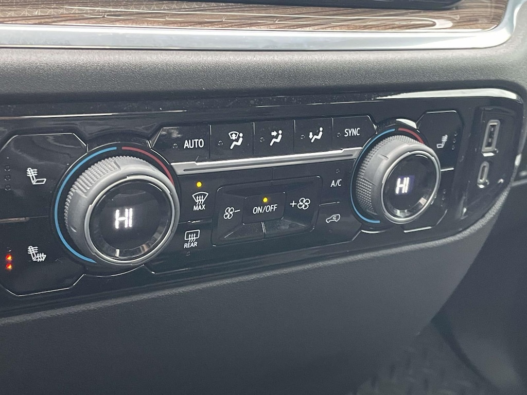 Used 2022 Chevrolet Silverado 1500 LT Truck