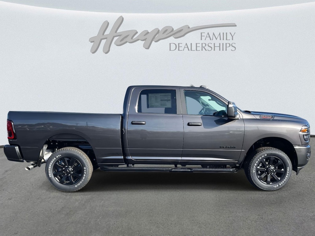 New 2026 Ram 2500 BIG HORN CREW CAB 4X4 6'4 BOX Pickup