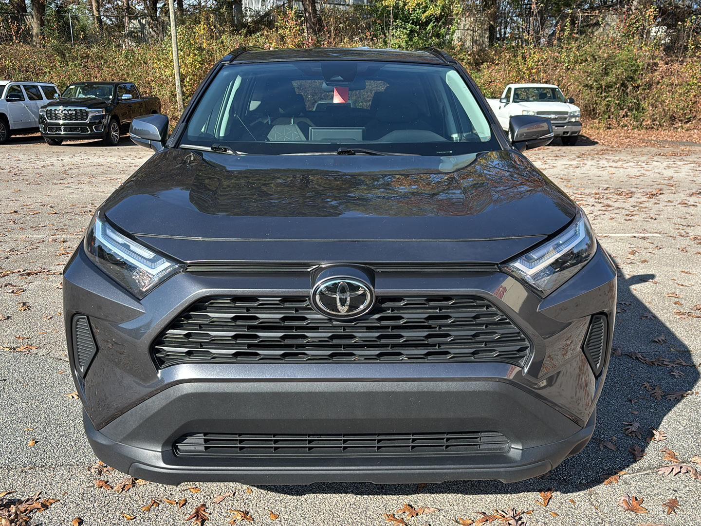 2024 Toyota RAV4 XLE photo 2