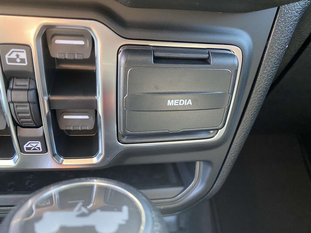 New 2025 Jeep Wrangler 4-DOOR SPORT Sport Utility