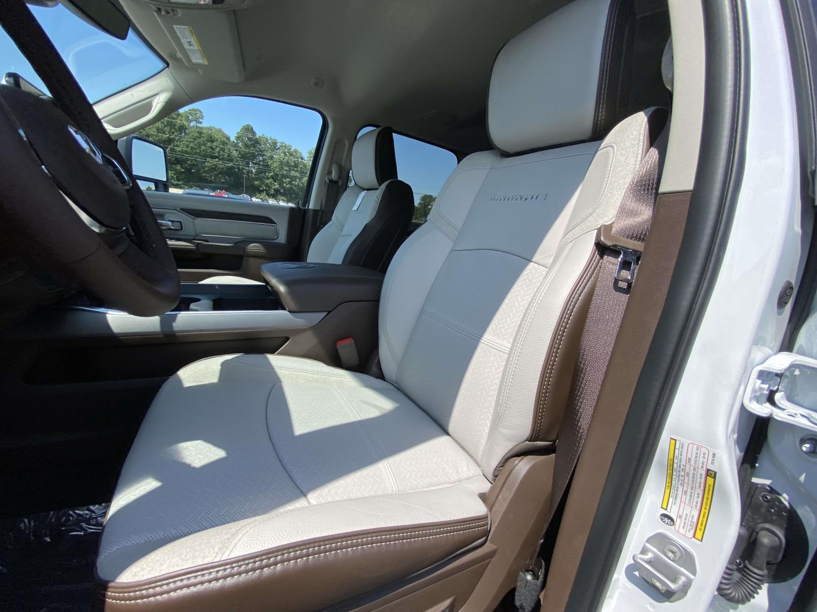 2026 RAM 2500 Laramie - Photo 8