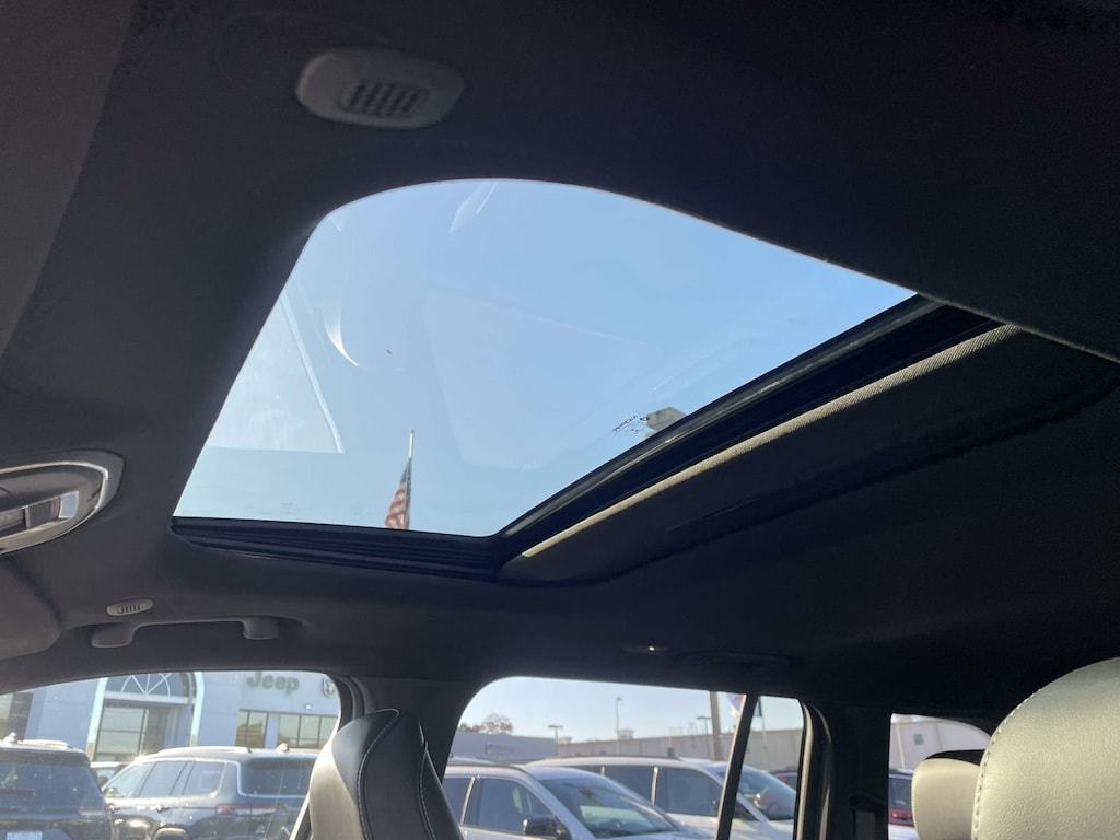 New 2025 Jeep Grand Cherokee ALTITUDE X 4X2 Sport Utility