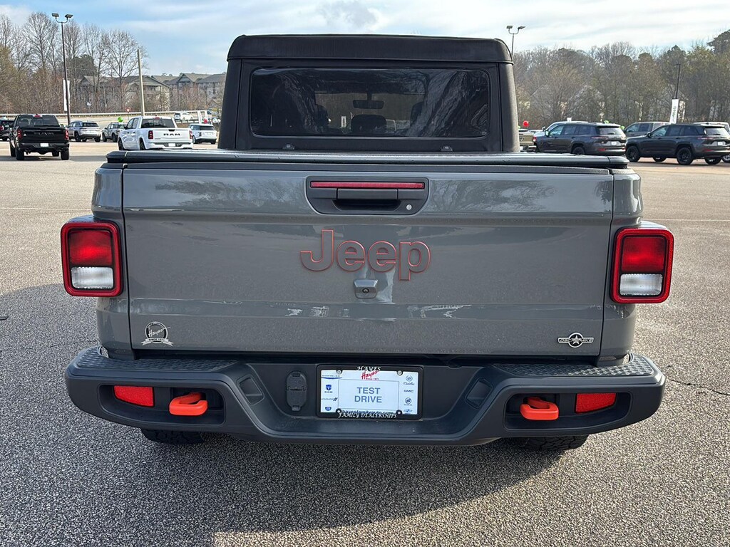 Used 2023 Jeep Gladiator Mojave Truck