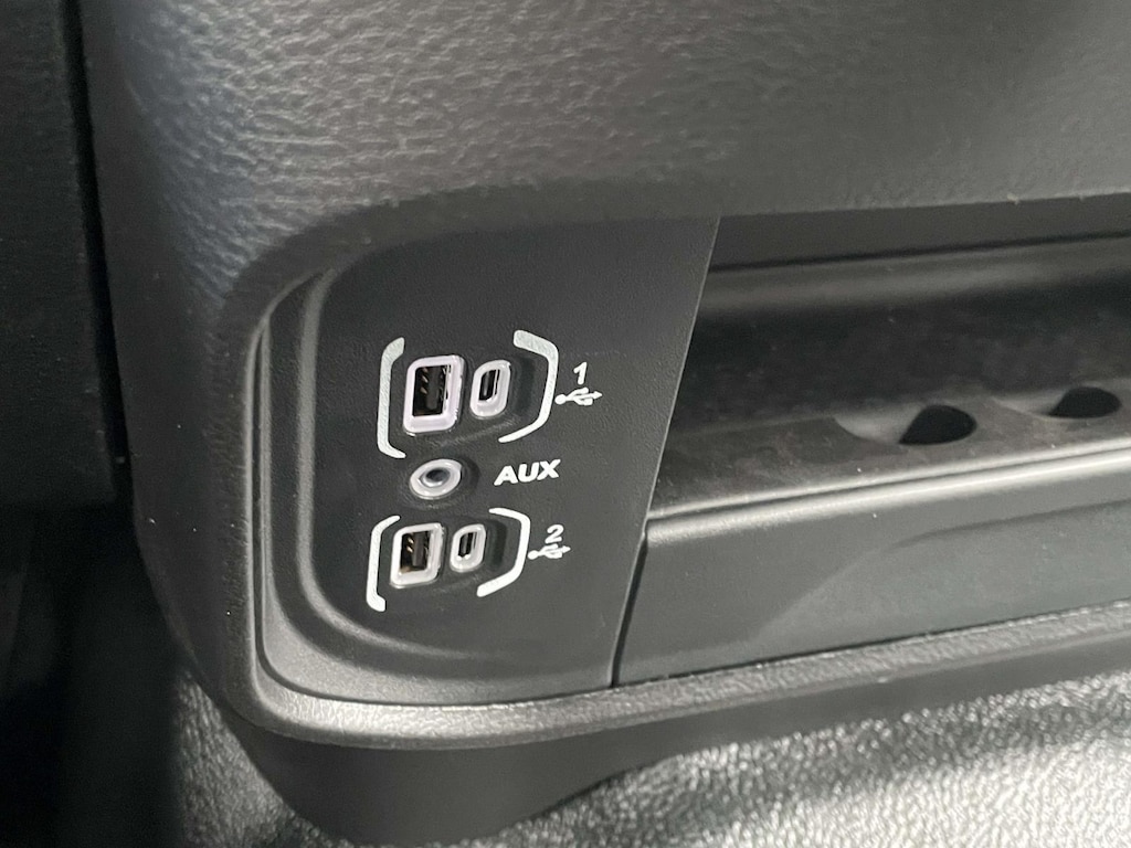 New 2026 Ram 3500 Chassis Cab BIG HORN CREW 4X4 60' CA Pickup