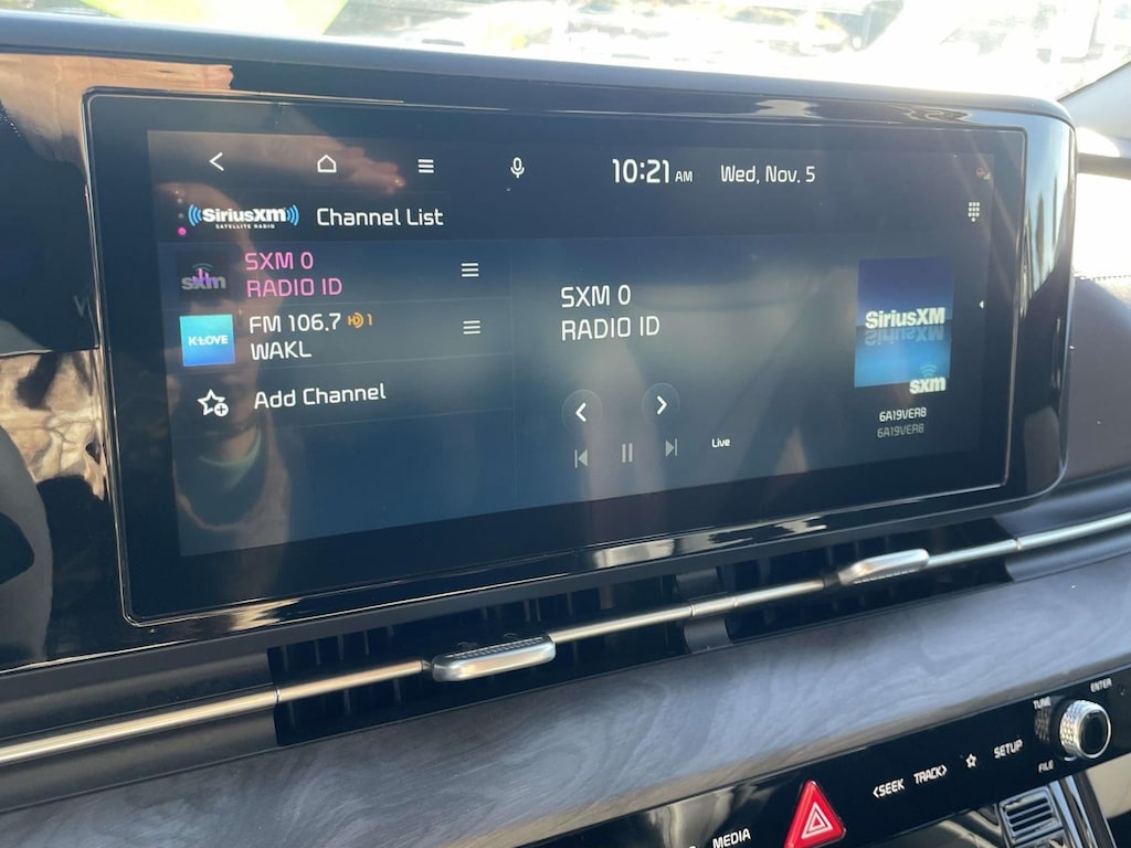 Used 2024 Kia Carnival EX Van