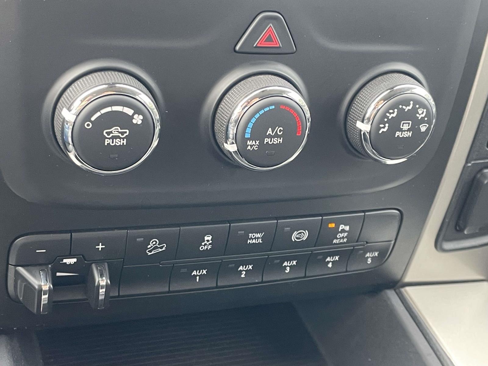 2018 Ram 2500 Big Horn photo 4