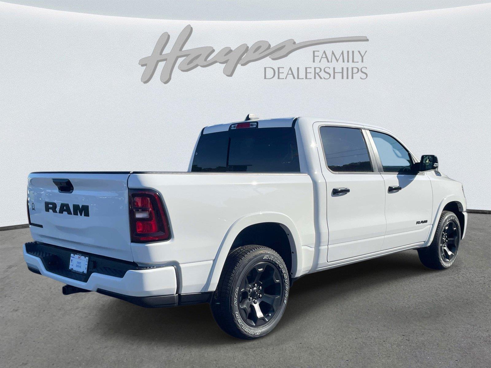 New 2026 Ram 1500 BIG HORN CREW CAB 4X2 5'7 BOX Pickup