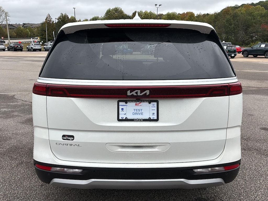 Used 2024 Kia Carnival EX Van