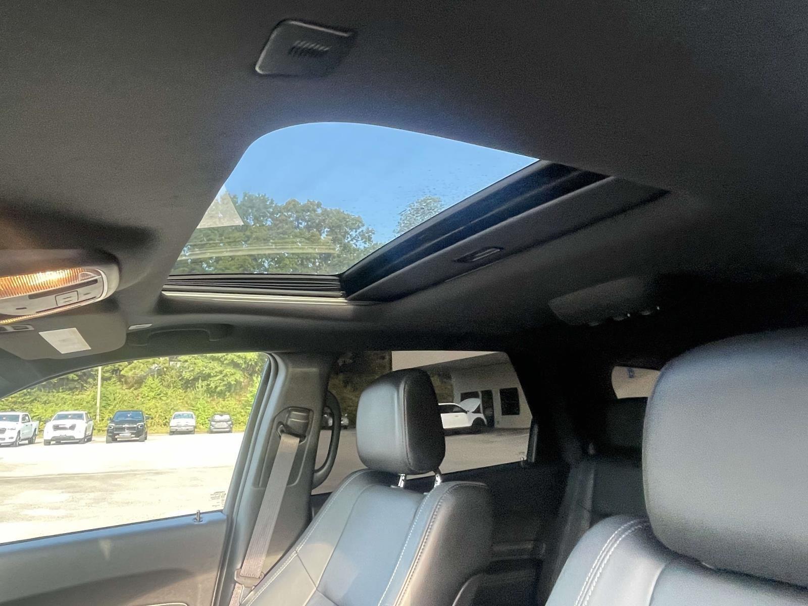 2022 Dodge Durango GT Plus photo 2