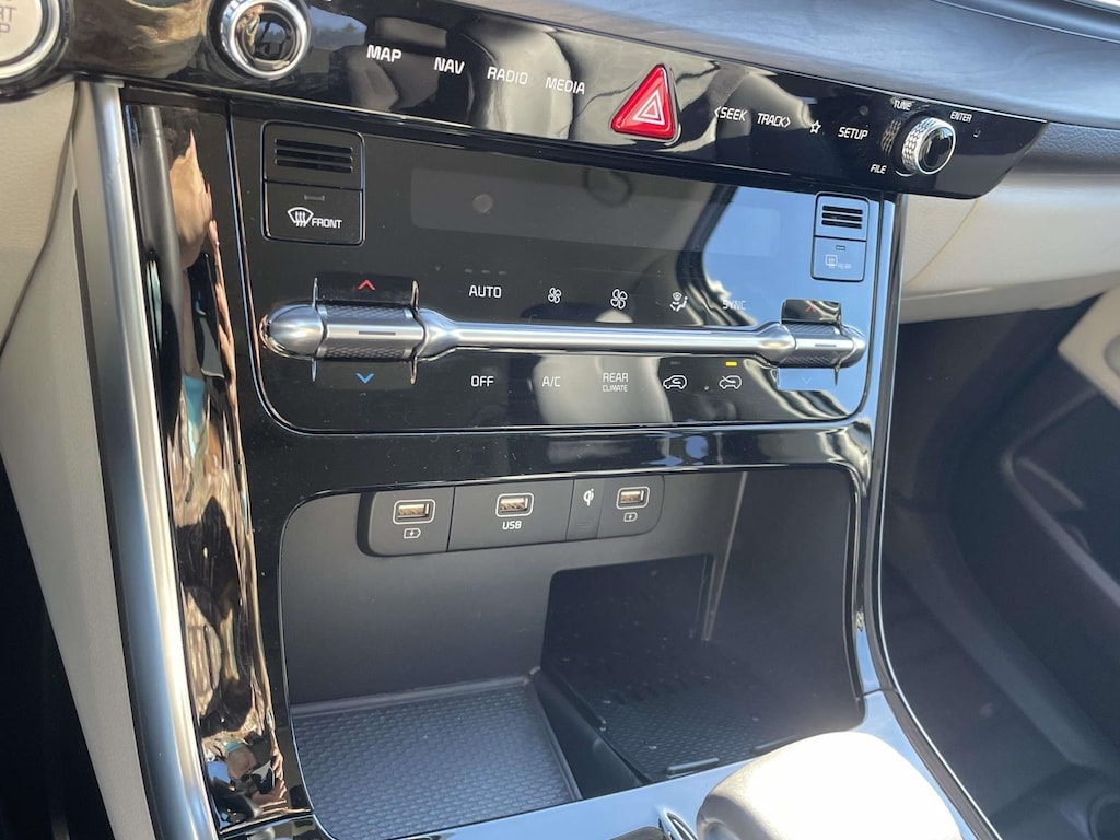 Used 2024 Kia Carnival EX Van