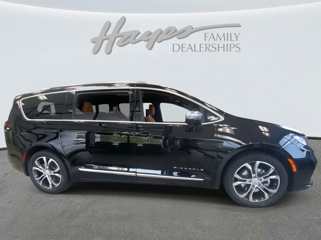 New 2026 Chrysler Pacifica PINNACLE Passenger Van