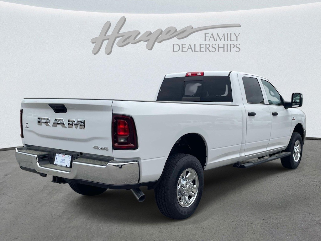 New 2026 Ram 2500 TRADESMAN CREW CAB 4X4 8' BOX Pickup