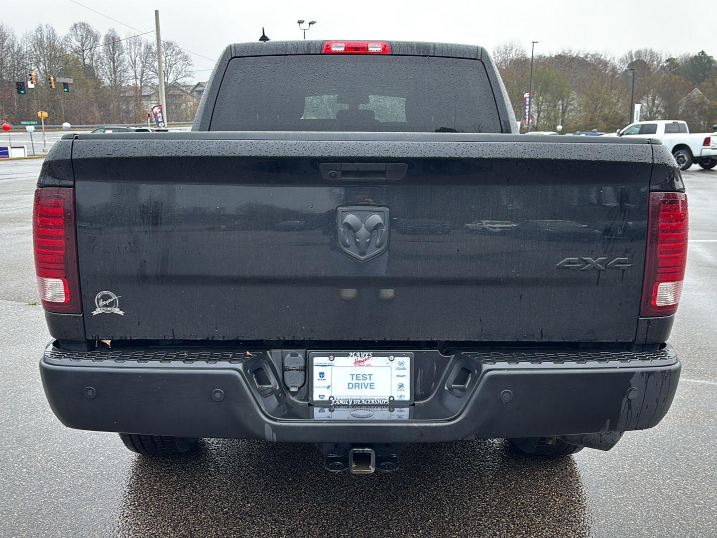 2022 Ram 1500 Classic Warlock photo 4