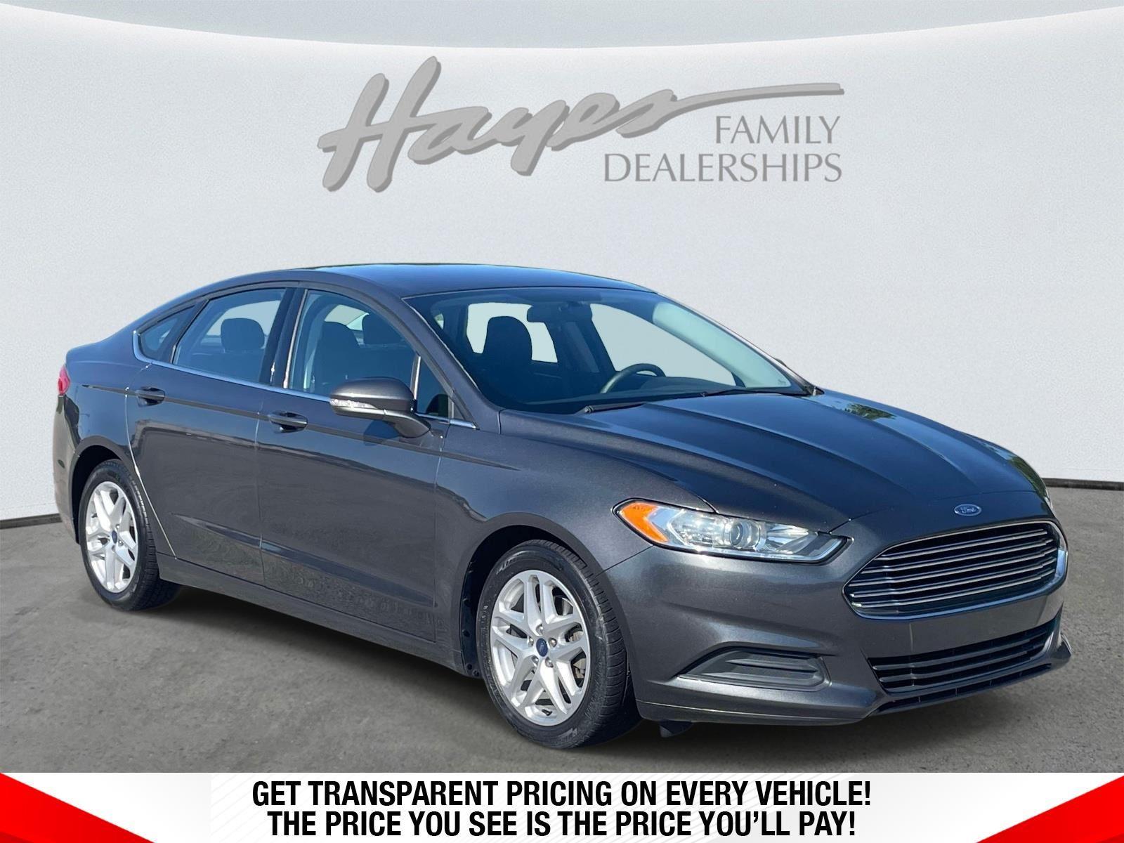 2016 Ford Fusion SE FWD's photo
