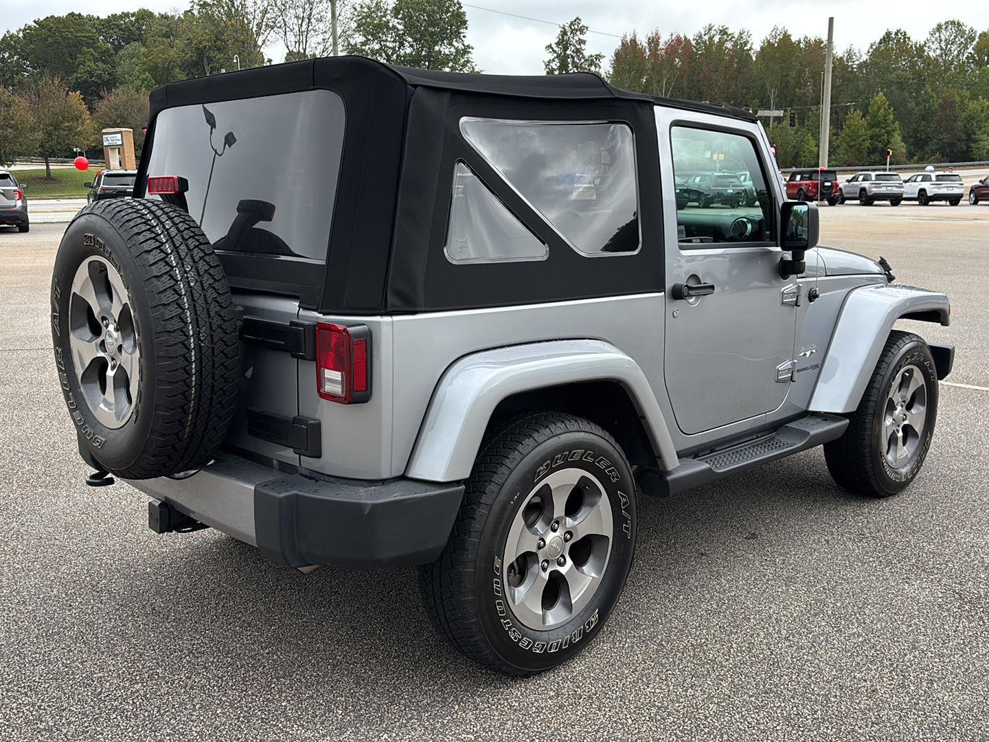 2018 Jeep Wrangler Sahara photo 3