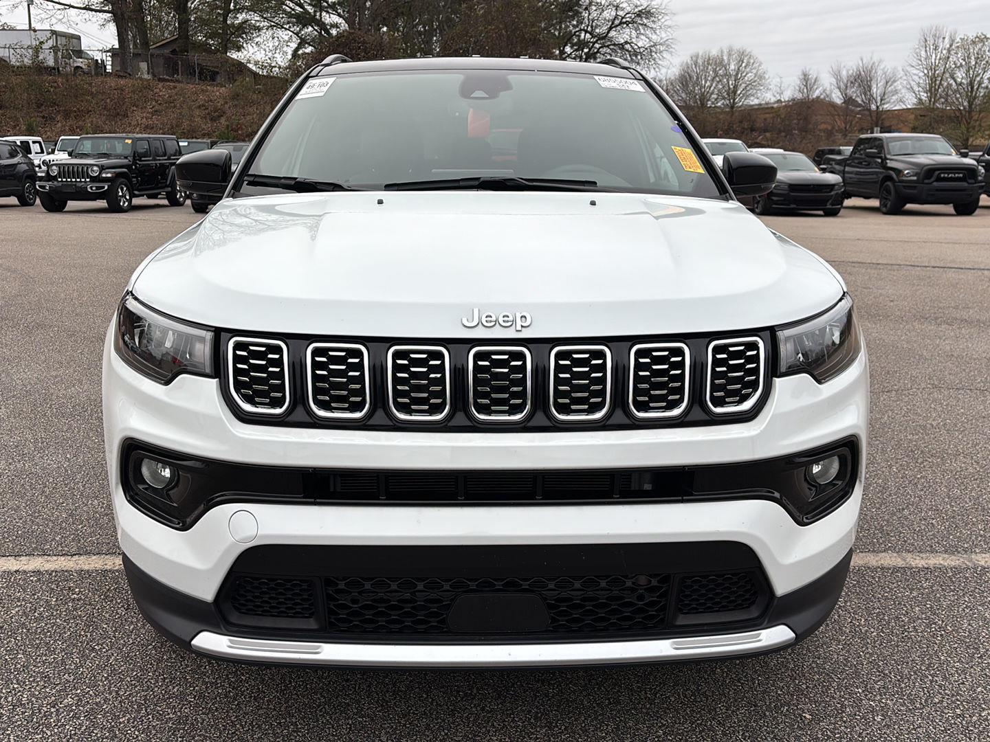 2024 Jeep Compass Limited photo 2