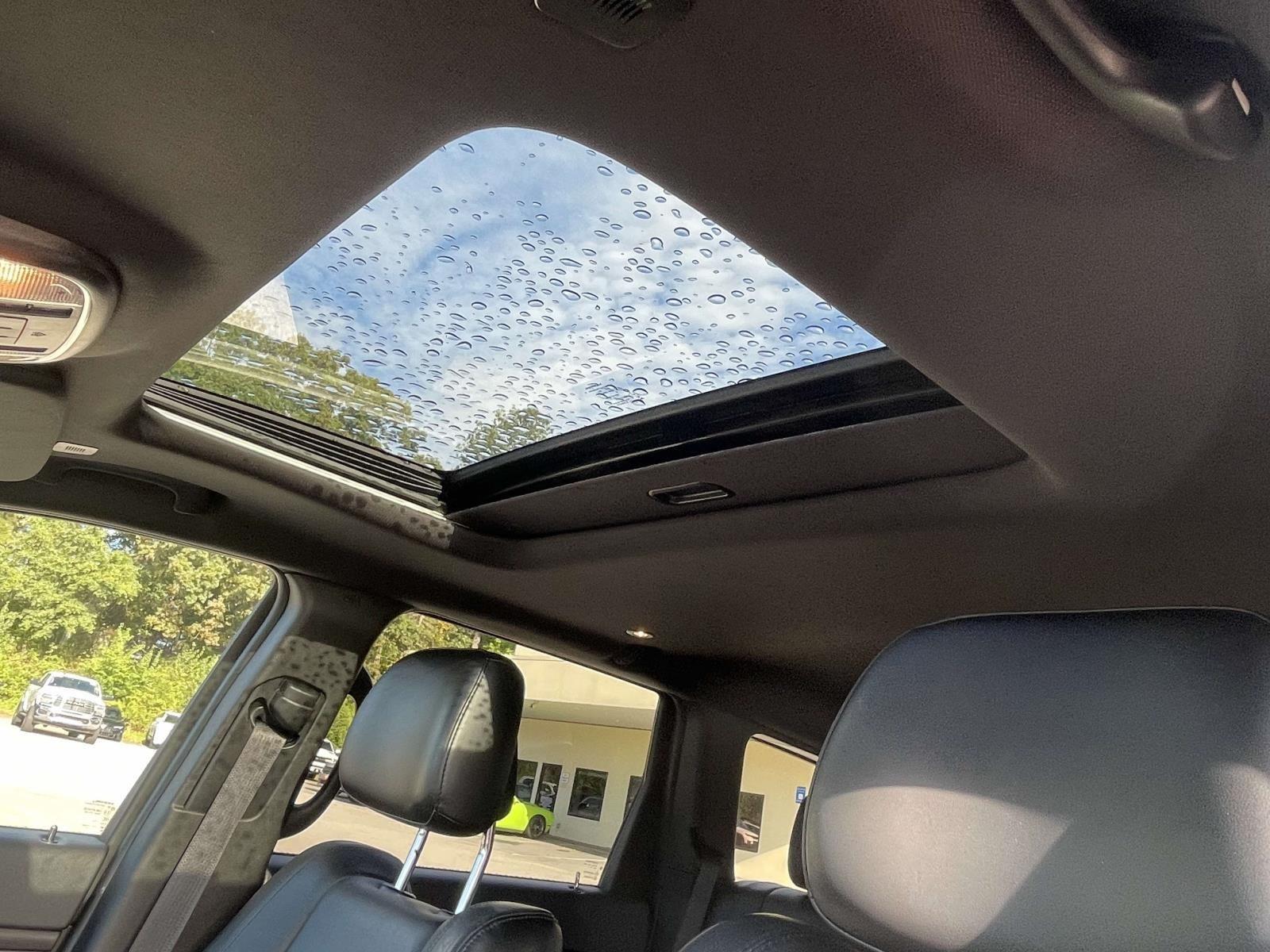 2020 Jeep Grand Cherokee Limited photo 2