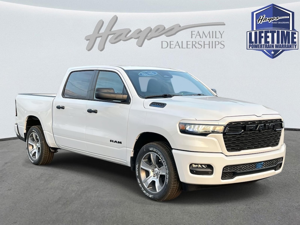 New 2025 Ram 1500 TRADESMAN CREW CAB 4X2 5'7 BOX Pickup