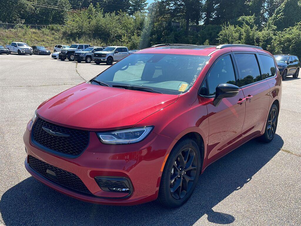 2026 Chrysler Pacifica