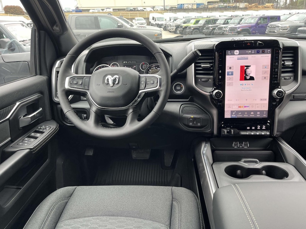 New 2026 Ram 2500 BIG HORN CREW CAB 4X4 6'4 BOX Pickup