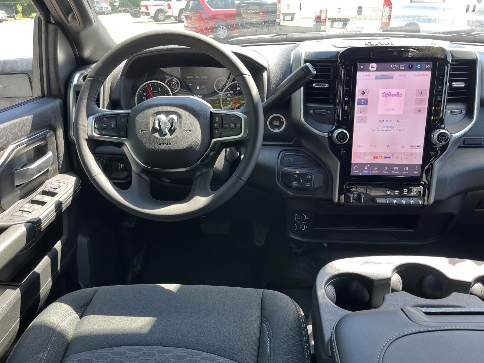 2025 Ram 2500 Big Horn photo 4