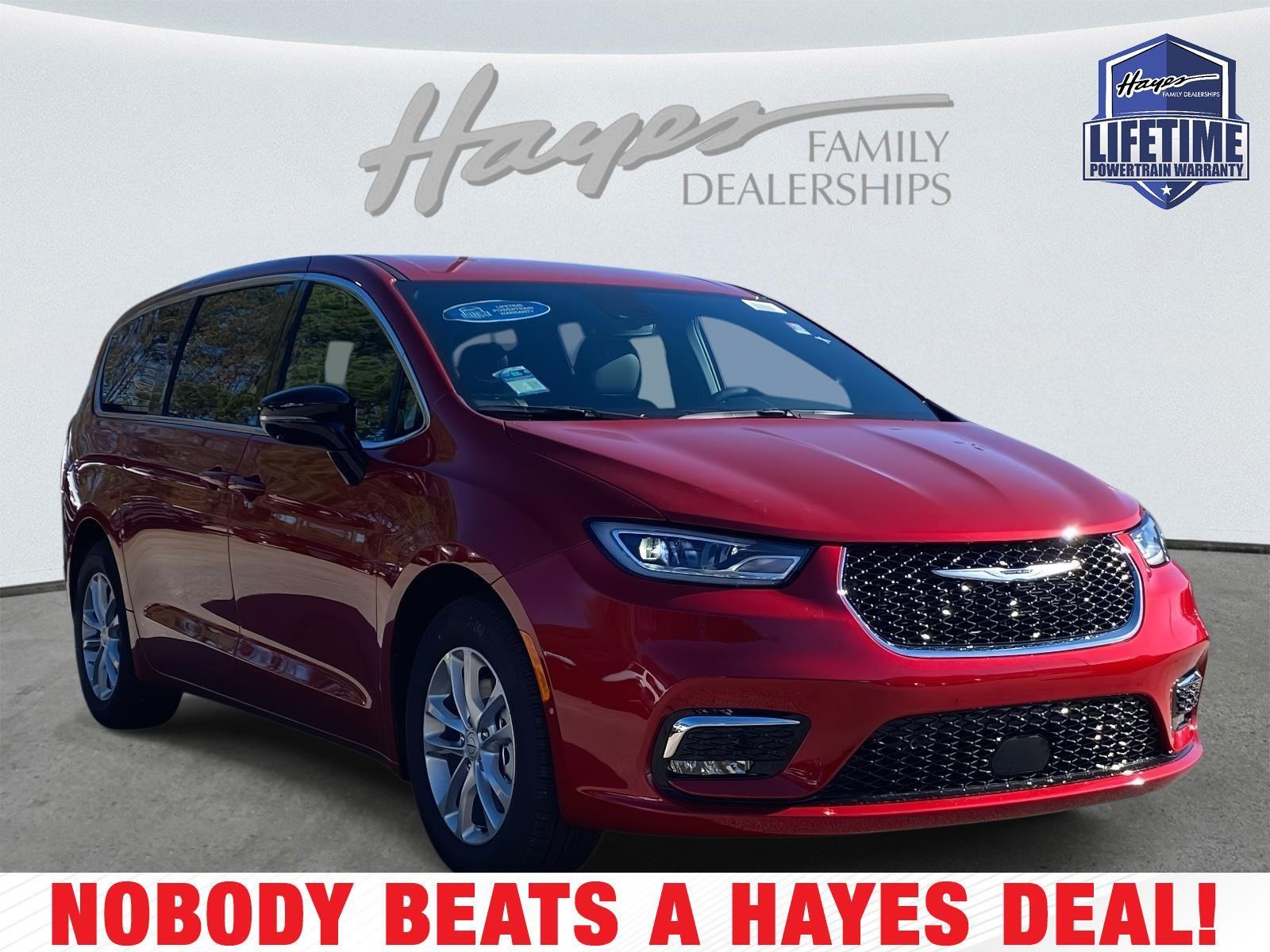 2026 Chrysler Pacifica Select's photo