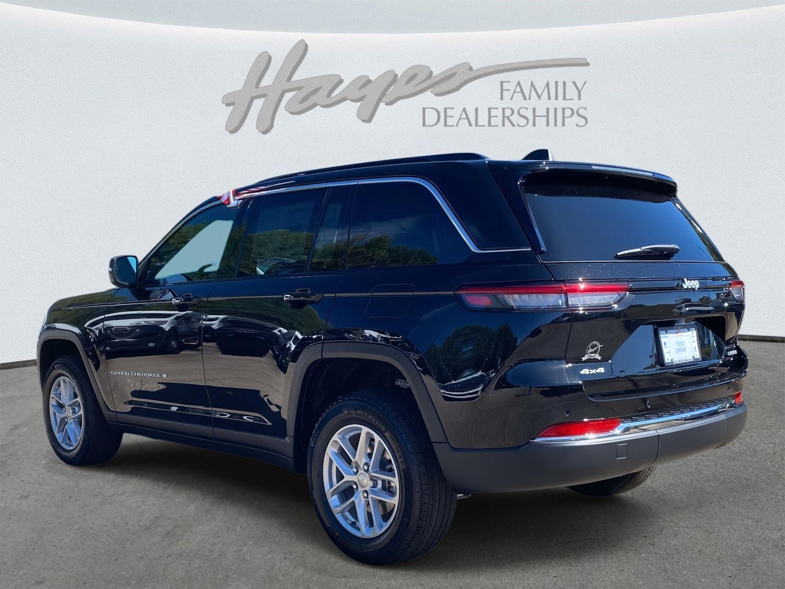 2025 Jeep Grand Cherokee Laredo - Photo 16