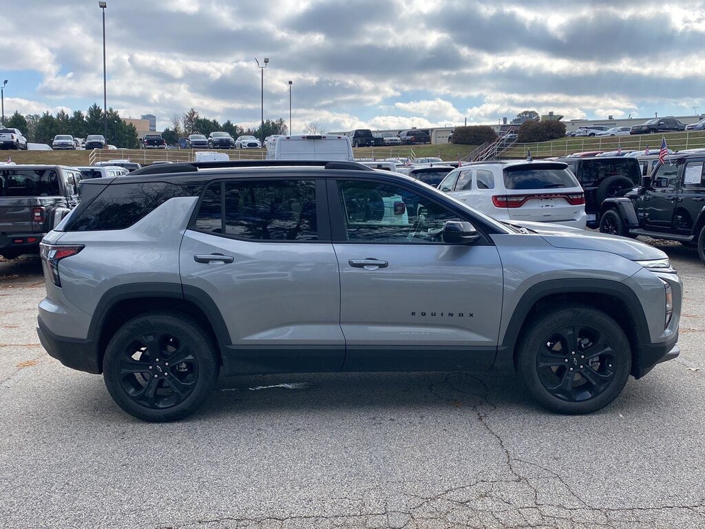 Used 2025 Chevrolet Equinox FWD LT SUV