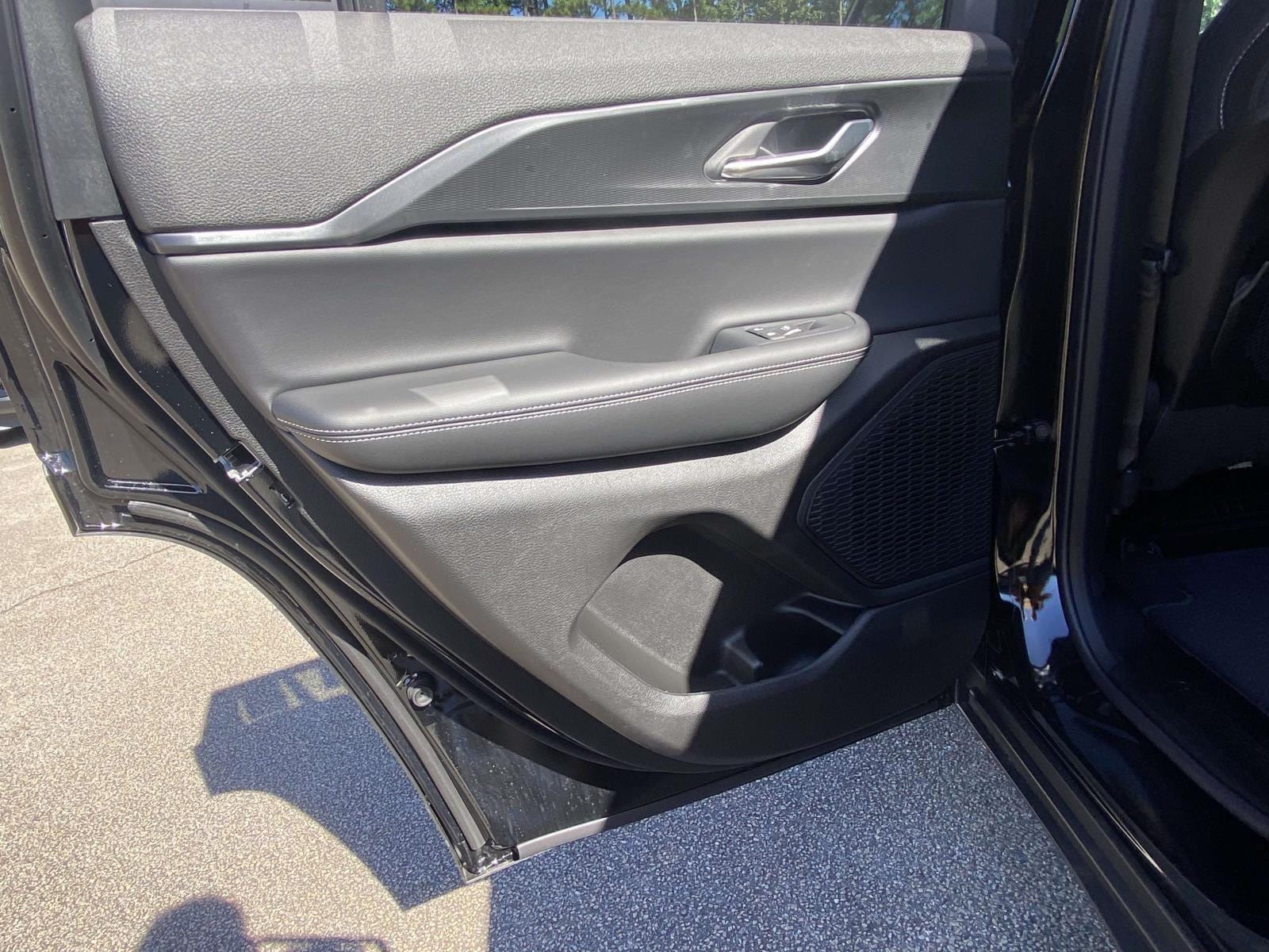 2025 Jeep Grand Cherokee Laredo - Photo 12