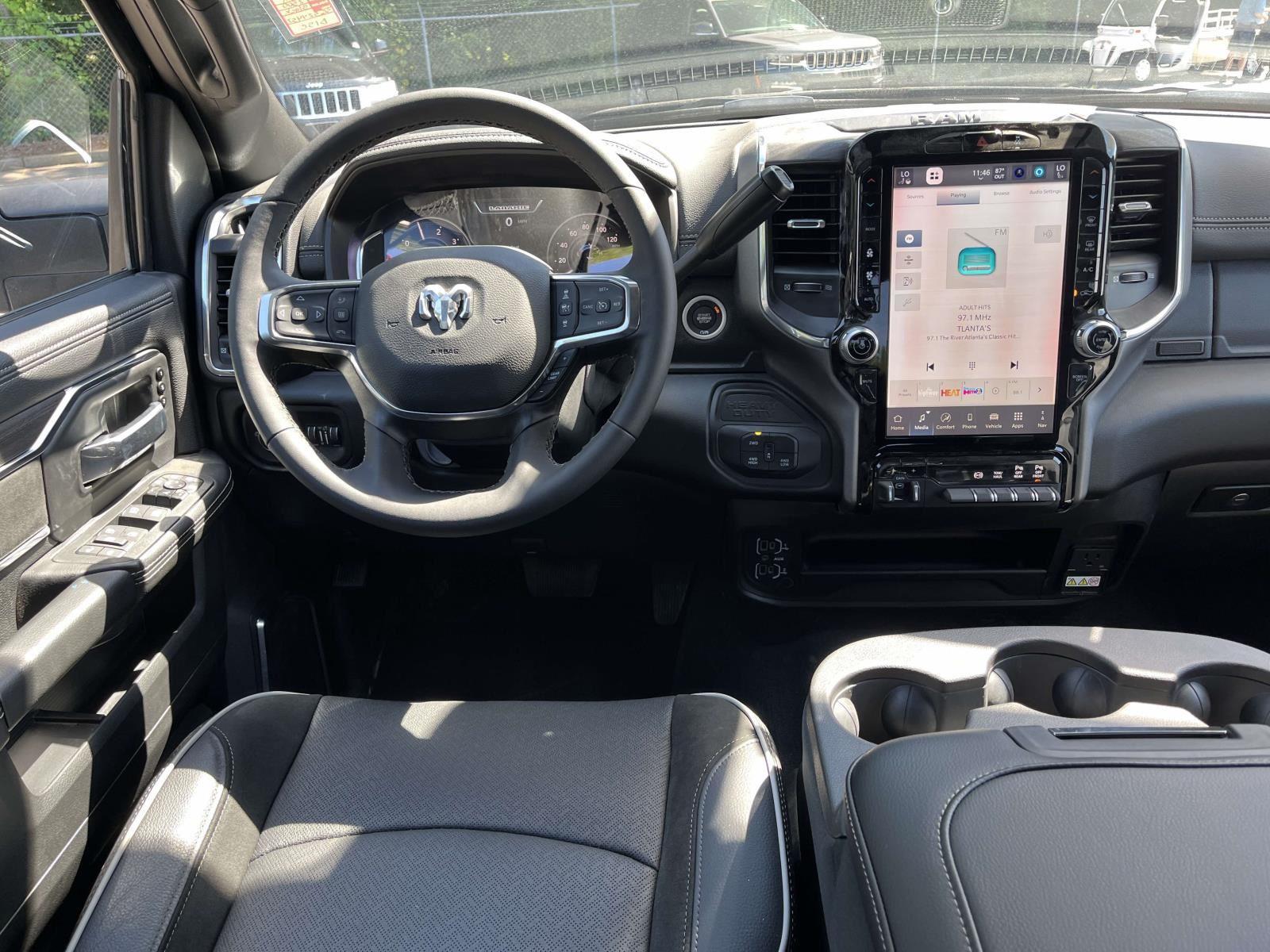 2025 Ram 2500 Laramie photo 4