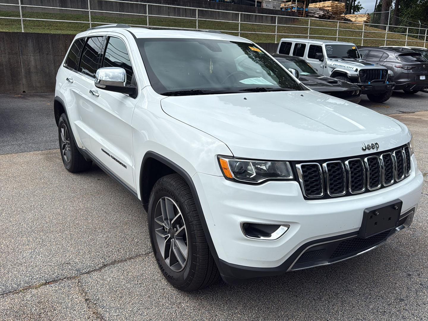 2021 Jeep Grand Cherokee Limited photo 2