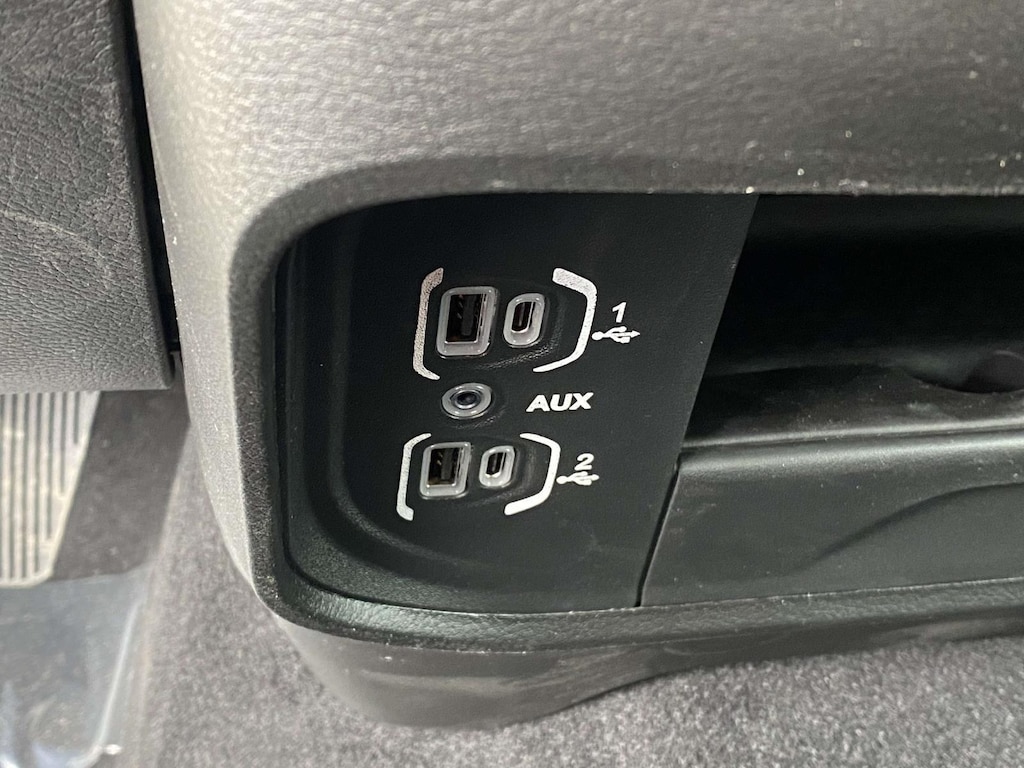 New 2026 Ram 2500 BIG HORN CREW CAB 4X4 6'4 BOX Pickup