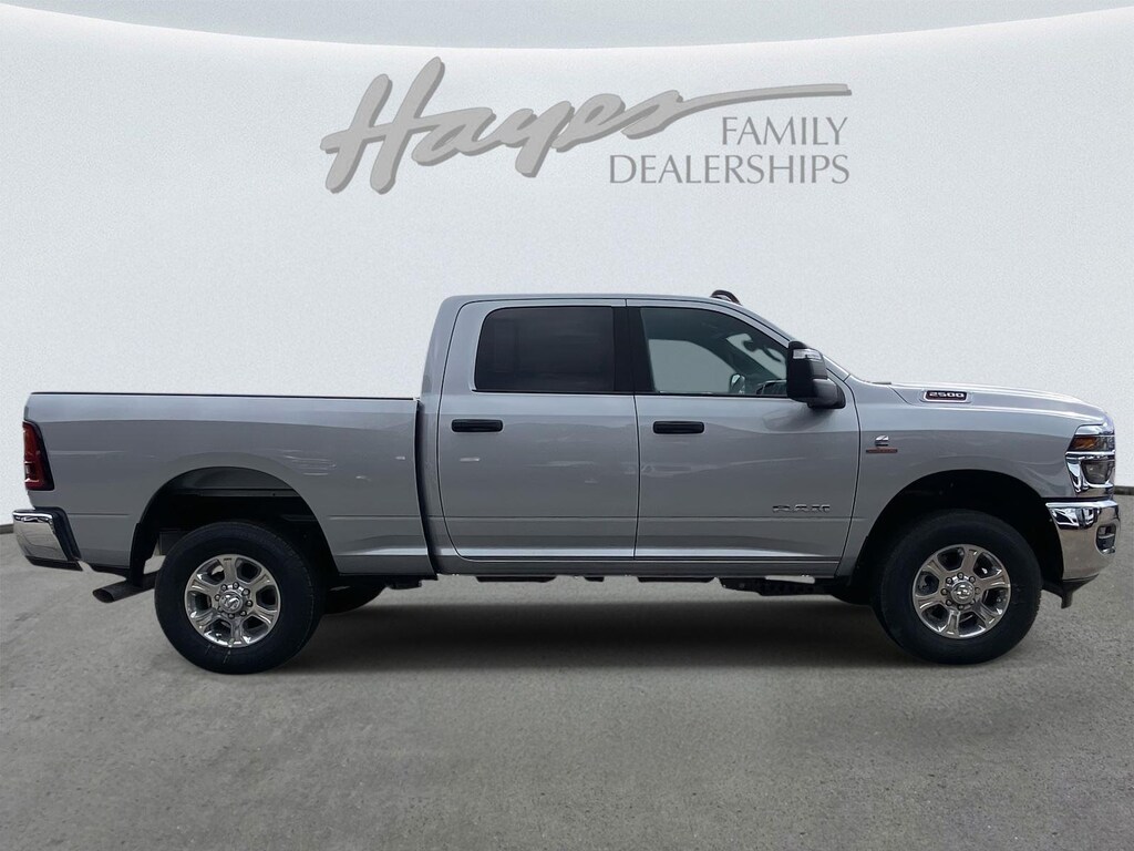 New 2026 Ram 2500 BIG HORN CREW CAB 4X4 6'4 BOX Pickup