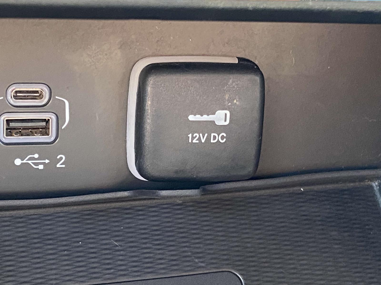 2022 Jeep Grand Cherokee Altitude photo 3