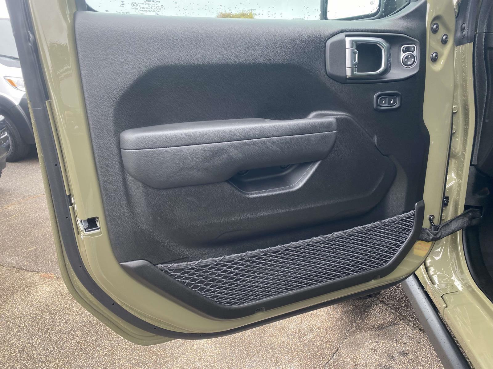 2026 Jeep Wrangler 4-Door Willys - Photo 10