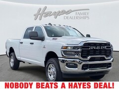 2025 Ram 3500 TRADESMAN CREW CAB 4X4 6'4 BOX Pickup
